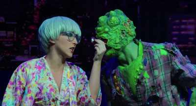 (peppy music)
♪ You're such a ♪ - The Toxic Avenger: The Musical