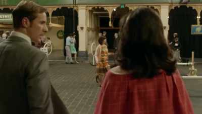 Peregrine,
either make yourself scarce - Ms Fisher's Modern Murder Mysteries