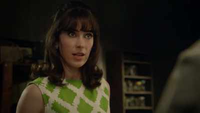PEREGRINE: If the
killer jammed the door, - Ms Fisher's Modern Murder Mysteries