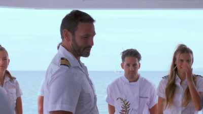 - Perfect, sounds good.
- Come up this way. - Below Deck Down Under