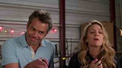 -Perfect. Thank you.
-You're welcome. - Santa Clarita Diet