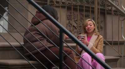 - Period, bad bitch.
- You know, just come. - Sweet Life: Los Angeles