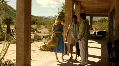 Pero todo esto no son más que trozos de papel, - Couples Retreat Murder