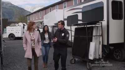 Perry Dell from
the "Lawrenceton Times." - Last Scene Alive: An Aurora Teagarden Mystery