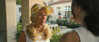 - [Perry] Dinah!
- [groans, chuckles] - Palm Royale