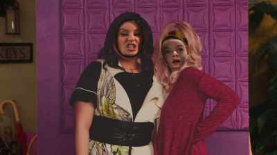 Personally, I prefer you
with a face, Ms. G. - Raven's Home