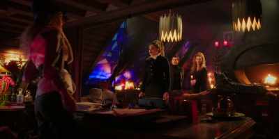Personally, that man can
beg me any old time. - Reginald the Vampire