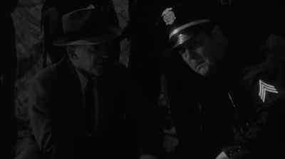 Pete, you stay here with me. - The She Creature