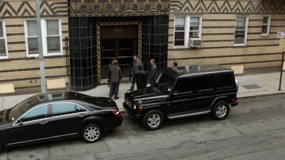 PETER:
Cover the exits. - Person of Interest
