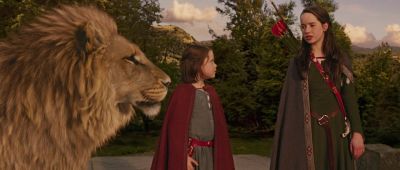 Peter and Edmund will have gone to war - The Chronicles of Narnia: The Lion, the Witch and the Wardrobe