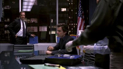 PETER:
Nothing on the phone.
It's a burner. - White Collar
