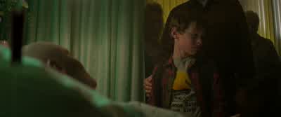 Peter. Pete, come on. Take my hand. - Guardians of the Galaxy