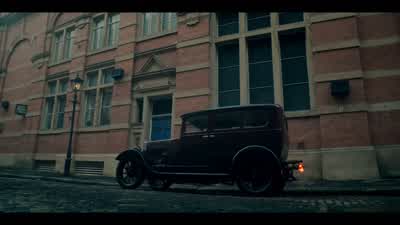 Peter! Peter! Kick it here! - Peaky Blinders