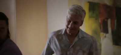 Peter's got another lady.
A lady... Go with Peter. - Frayed