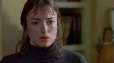 [ Petra ]: Camille, it's me. - When Night Is Falling