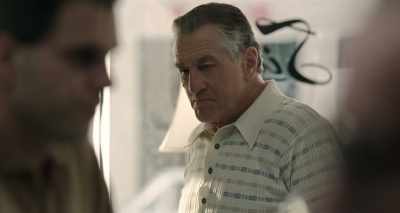 - Phil, you got a nice shop here.
- Thanks. - The Irishman