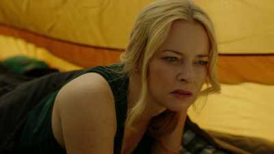 - Phil, si esto es algún tipo de broma, - Couples Retreat Murder