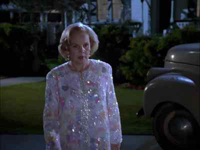 Phil! Working late, aren't you? - Murder, She Wrote