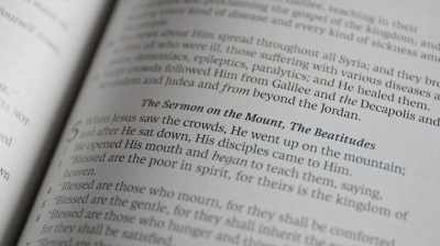 [Phill] Ni se predica din
Predica de pe Munte - American Gospel: Christ Alone