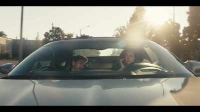 Phoenix (voicemail):
Hey, this Phoenix.
Leave your name and number, - Jett