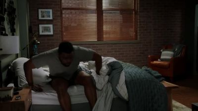 [phone alarm rings] - Chicago Med