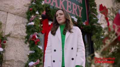 [phone beeping] - A Dash of Christmas