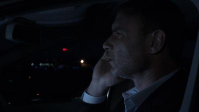 - [phone beeps]
- Avi? - Ray Donovan