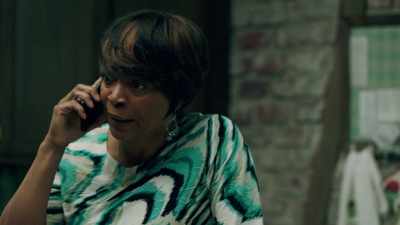 ( phone beeps off ) - Queen Sugar