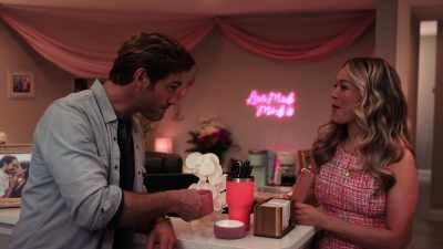 [phone beeps] - Valentine's Town