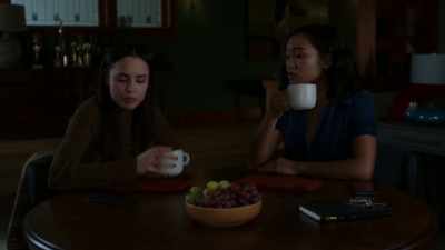 [phone beeps] - Pretty Little Liars: The Perfectionists