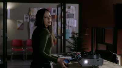[phone beeps] - Pretty Little Liars: The Perfectionists