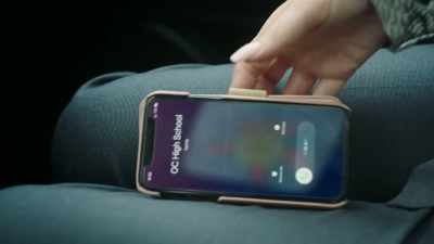 [phone buzzes] - InstaPsycho