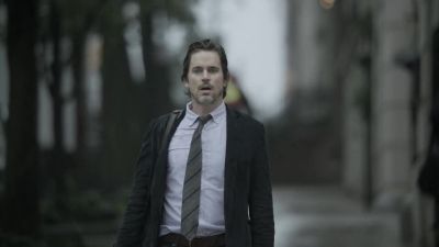 [phone buzzing] - The Sinner