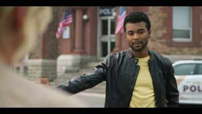 [phone buzzing] - True Justice: Family Ties