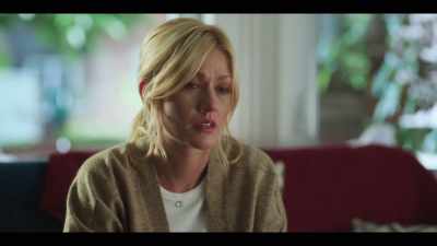 [phone buzzing] - True Justice: Family Ties