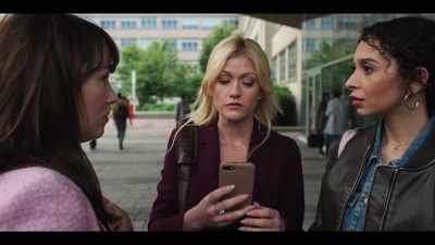[phone buzzing] - True Justice: Family Ties