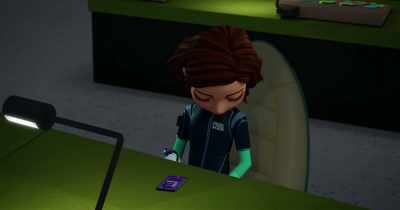 [phone buzzing] - Spy Kids: Mission Critical