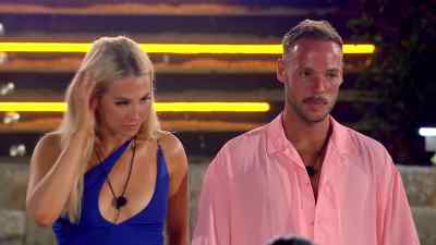 (PHONE CHIMES) - Love Island Australia