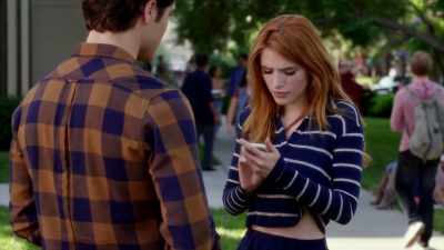 [phone chimes] - Famous in Love