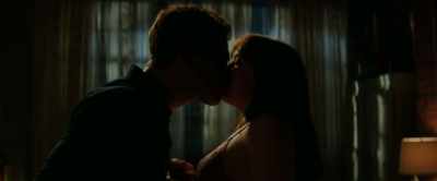 (phone chiming) - Fifty Shades Darker