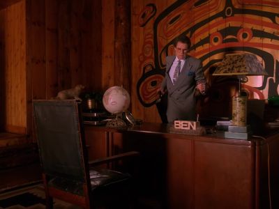 [PHONE RINGING] - Twin Peaks