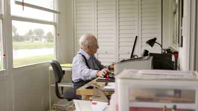 (phone ringing) - The Accountant of Auschwitz