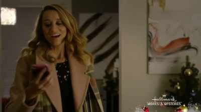 [phone ringing] - Time for Me to Come Home for Christmas