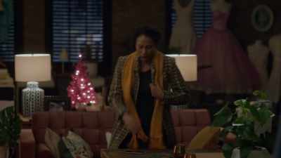 [phone ringing] - Royal New Year's Eve