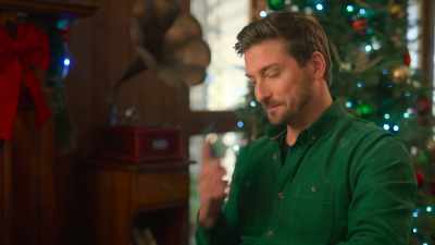 [phone ringing] - Christmas Keepsake