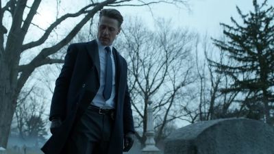 (phone ringing) - Gotham