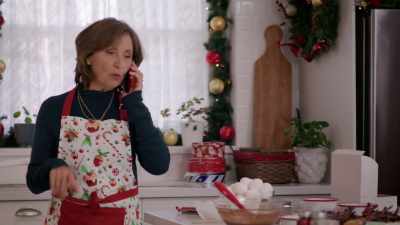 [phone ringing] - Christmas at the Drive-In