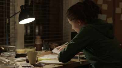 (PHONE RINGS) - The Immortal Life of Henrietta Lacks