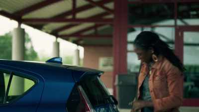 ( phone rings ) - Queen Sugar