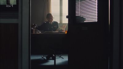 PHONE RINGS - Endeavour